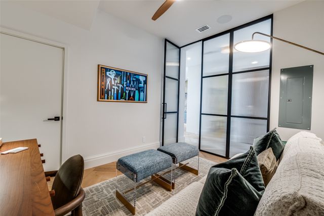 2408 Victory Park Lane 1442, Dallas, TX 75219