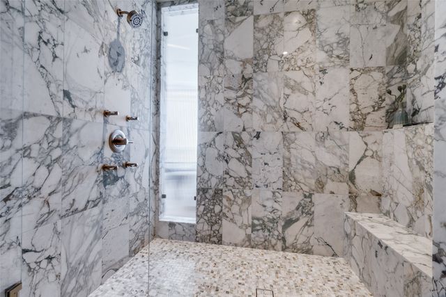 2408 Victory Park Lane 1442, Dallas, TX 75219