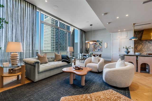 2408 Victory Park Lane 1442, Dallas, TX 75219