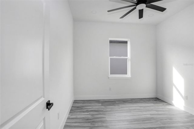 2305 W KENTUCKY AVENUE, Tampa, FL 33607