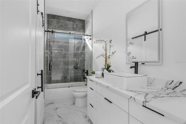 2305 W KENTUCKY AVENUE, Tampa, FL 33607