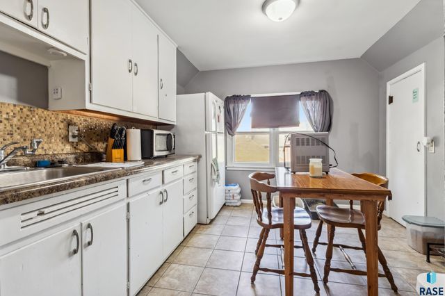 817 W 15th St Street, Sioux Falls, SD 57104