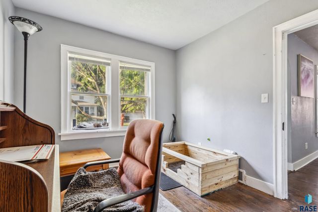 817 W 15th St Street, Sioux Falls, SD 57104