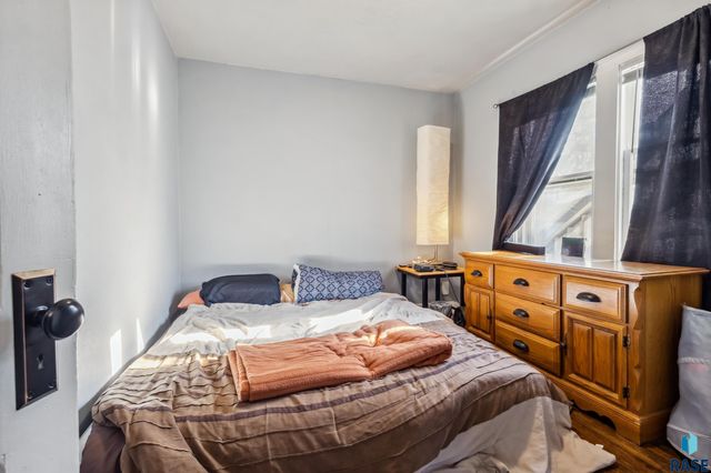 817 W 15th St Street, Sioux Falls, SD 57104