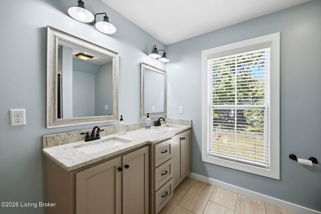 191 Spruce Ln, Mt Washington, KY 40047