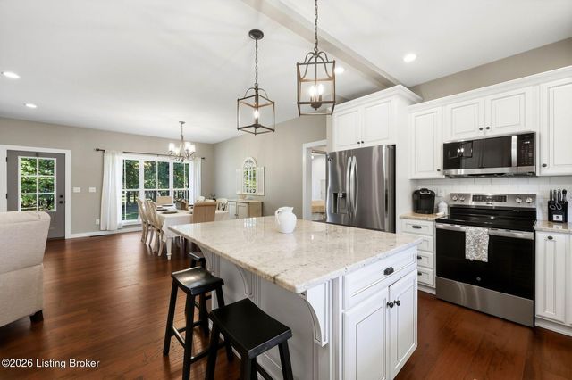 191 Spruce Ln, Mt Washington, KY 40047