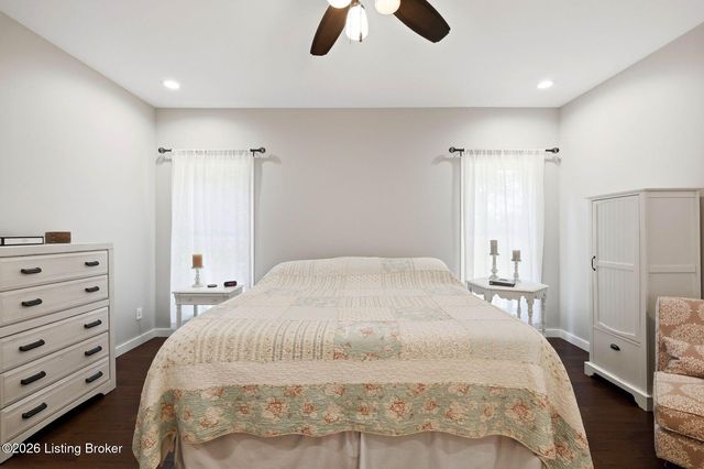 191 Spruce Ln, Mt Washington, KY 40047