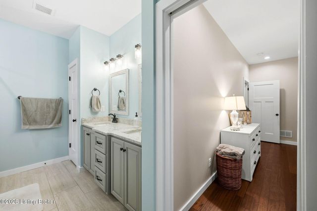 191 Spruce Ln, Mt Washington, KY 40047