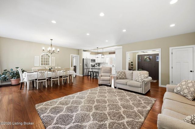191 Spruce Ln, Mt Washington, KY 40047