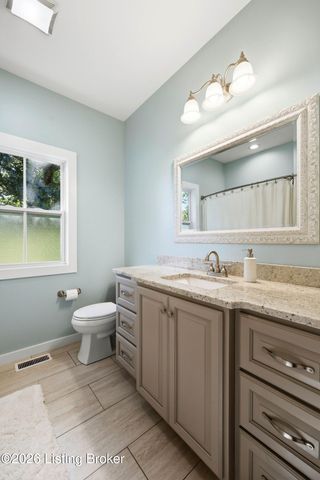 191 Spruce Ln, Mt Washington, KY 40047