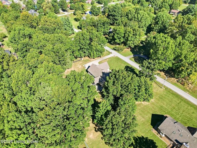 191 Spruce Ln, Mt Washington, KY 40047