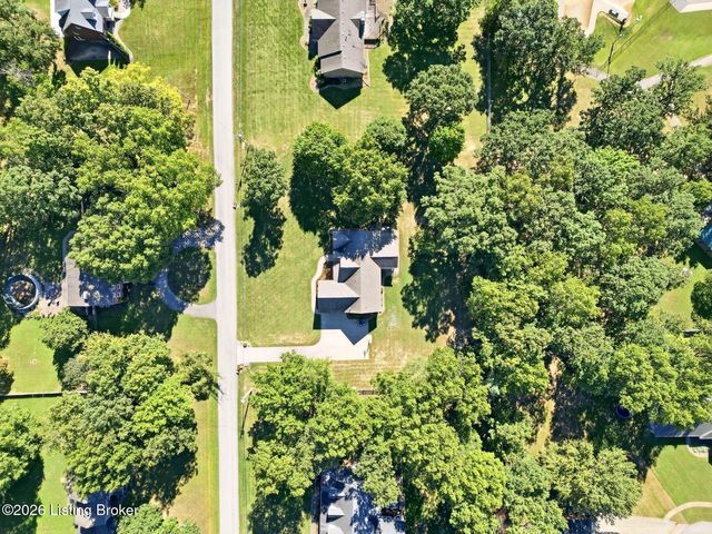 191 Spruce Ln, Mt Washington, KY 40047