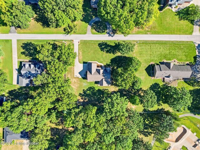 191 Spruce Ln, Mt Washington, KY 40047
