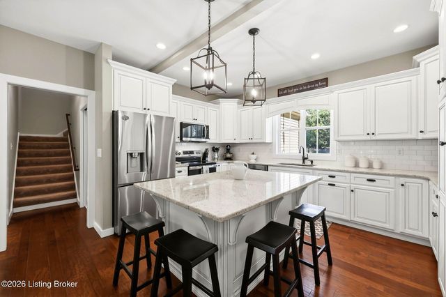 191 Spruce Ln, Mt Washington, KY 40047