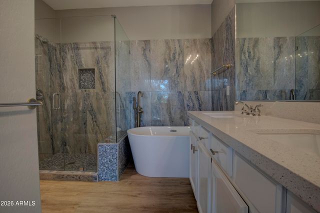 16420 N THOMPSON PEAK Parkway 1043, Scottsdale, AZ 85260