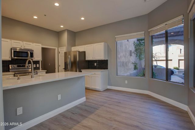 16420 N THOMPSON PEAK Parkway 1043, Scottsdale, AZ 85260