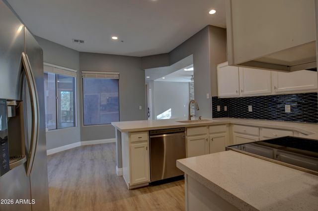 16420 N THOMPSON PEAK Parkway 1043, Scottsdale, AZ 85260