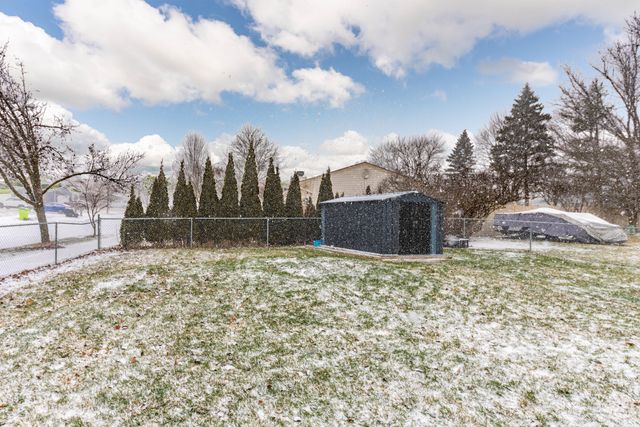 237 Winchester Street, South Lyon, MI 48178