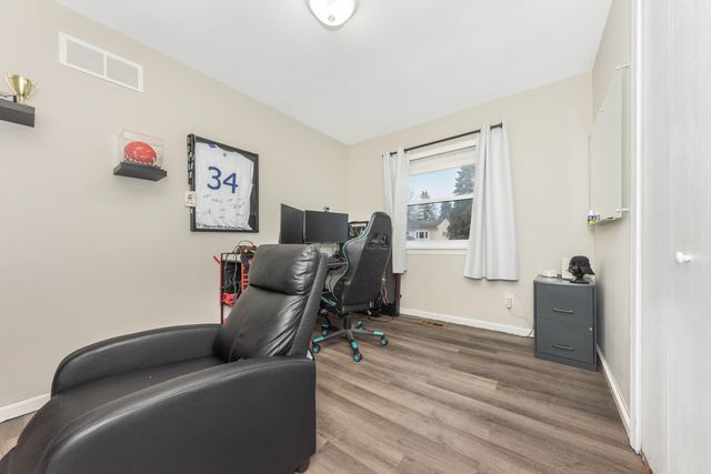 237 Winchester Street, South Lyon, MI 48178