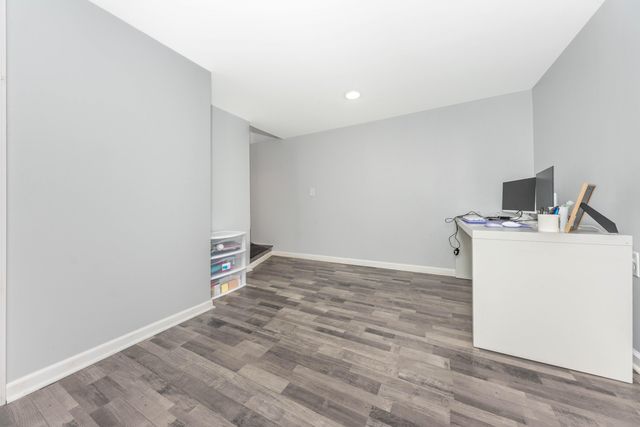 237 Winchester Street, South Lyon, MI 48178