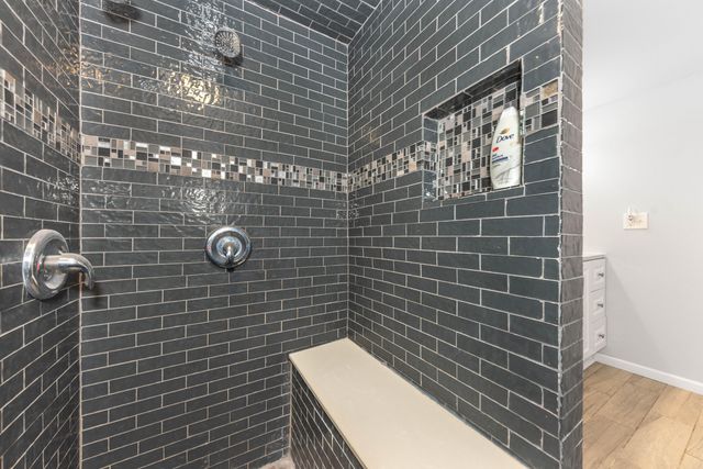 237 Winchester Street, South Lyon, MI 48178