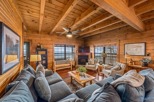 25777 County Road 89, Mentone, AL 35984