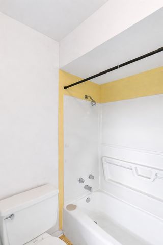 815 Knightsbridge Lane, Schaumburg, IL 60195