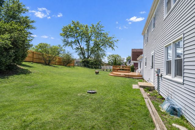 815 Knightsbridge Lane, Schaumburg, IL 60195