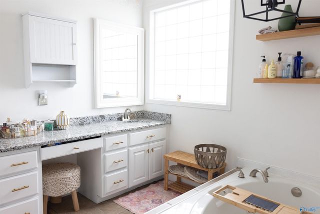 651 Berry Hill Lane SW, Arab, AL 35016