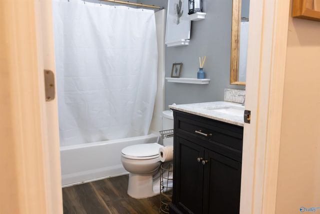 651 Berry Hill Lane SW, Arab, AL 35016