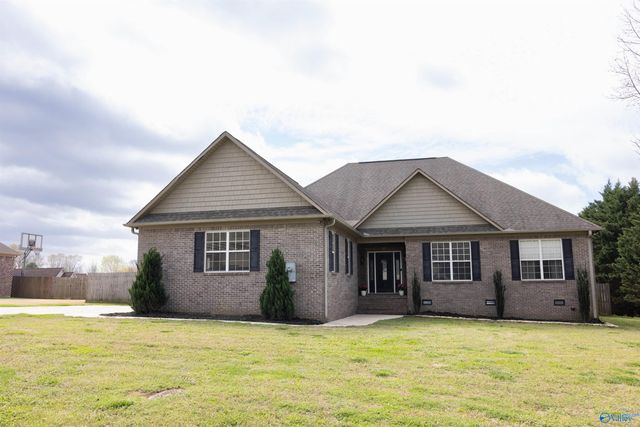 651 Berry Hill Lane SW, Arab, AL 35016