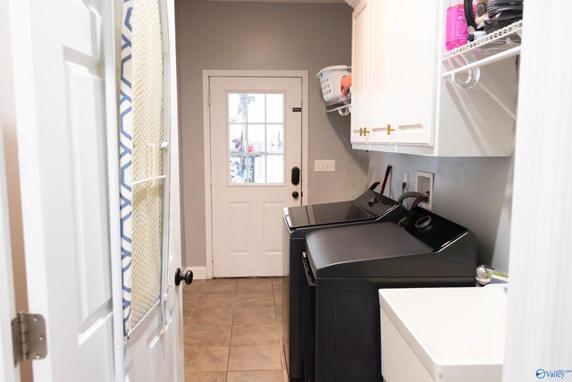 651 Berry Hill Lane SW, Arab, AL 35016