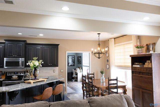 651 Berry Hill Lane SW, Arab, AL 35016