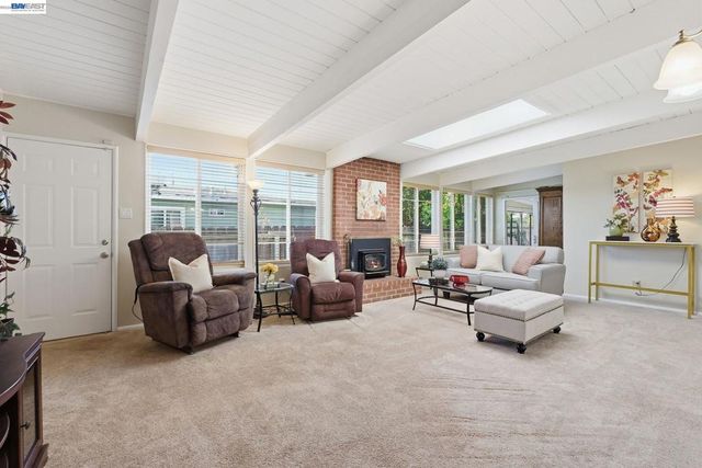 18160 Hunter Ave, San Lorenzo, CA 94541