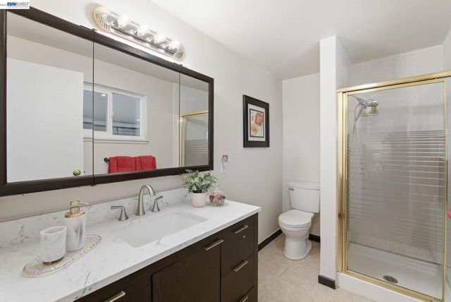 18160 Hunter Ave, San Lorenzo, CA 94541