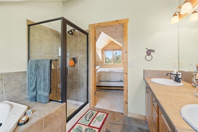 559 Bellows Road, Hartsel, CO 80449
