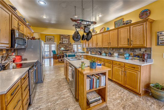 6122 Scenic Valley Drive, Harrison, AR 72601