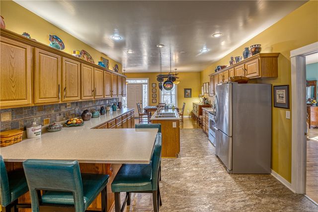 6122 Scenic Valley Drive, Harrison, AR 72601