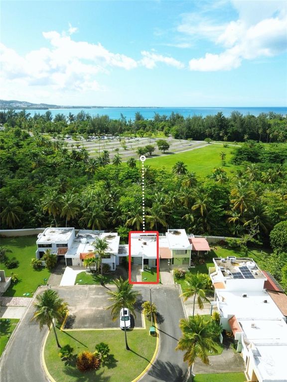 15 PALOMINO, Luquillo, PR 00773