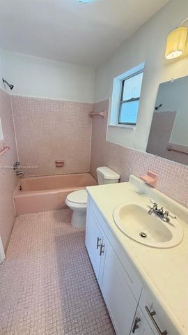 20200 NE 27th Court 9, Aventura, FL 33180