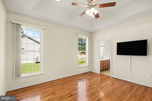 8311 STONEWALL LN, Woodford, VA 22580
