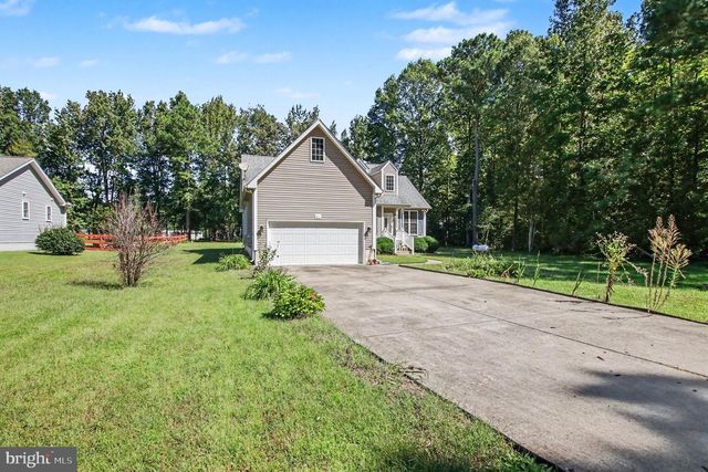 8311 STONEWALL LN, Woodford, VA 22580