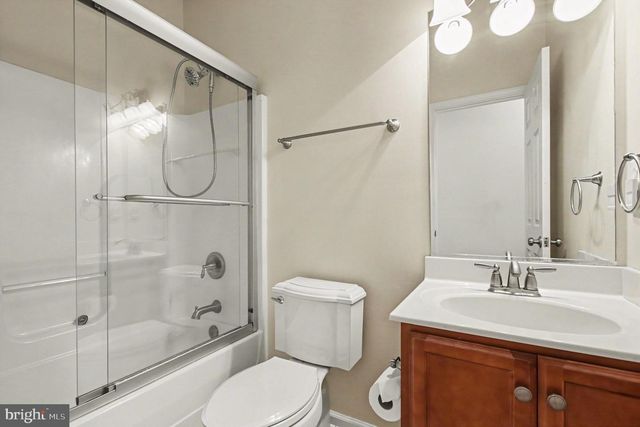 8311 STONEWALL LN, Woodford, VA 22580