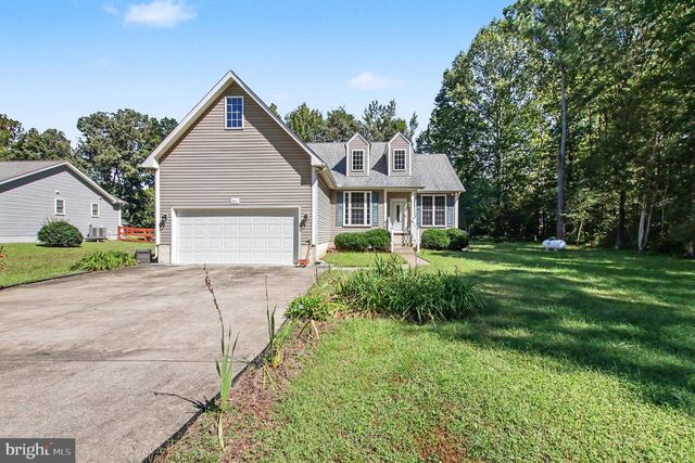 8311 STONEWALL LN, Woodford, VA 22580