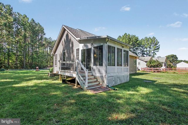 8311 STONEWALL LN, Woodford, VA 22580