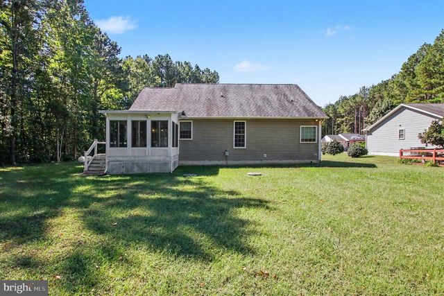 8311 STONEWALL LN, Woodford, VA 22580