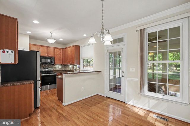 8311 STONEWALL LN, Woodford, VA 22580