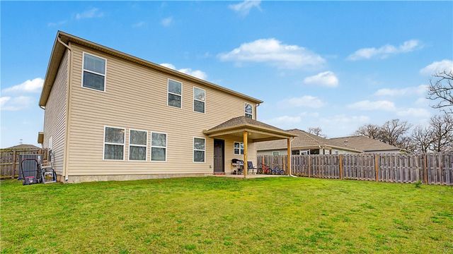 1770 Hermitage Drive, Centerton, AR 72719