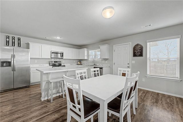 1770 Hermitage Drive, Centerton, AR 72719