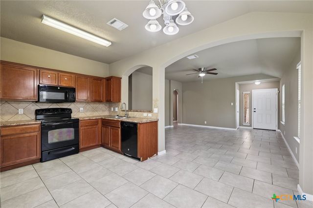 105 Casita Cove, San Marcos, TX 78666